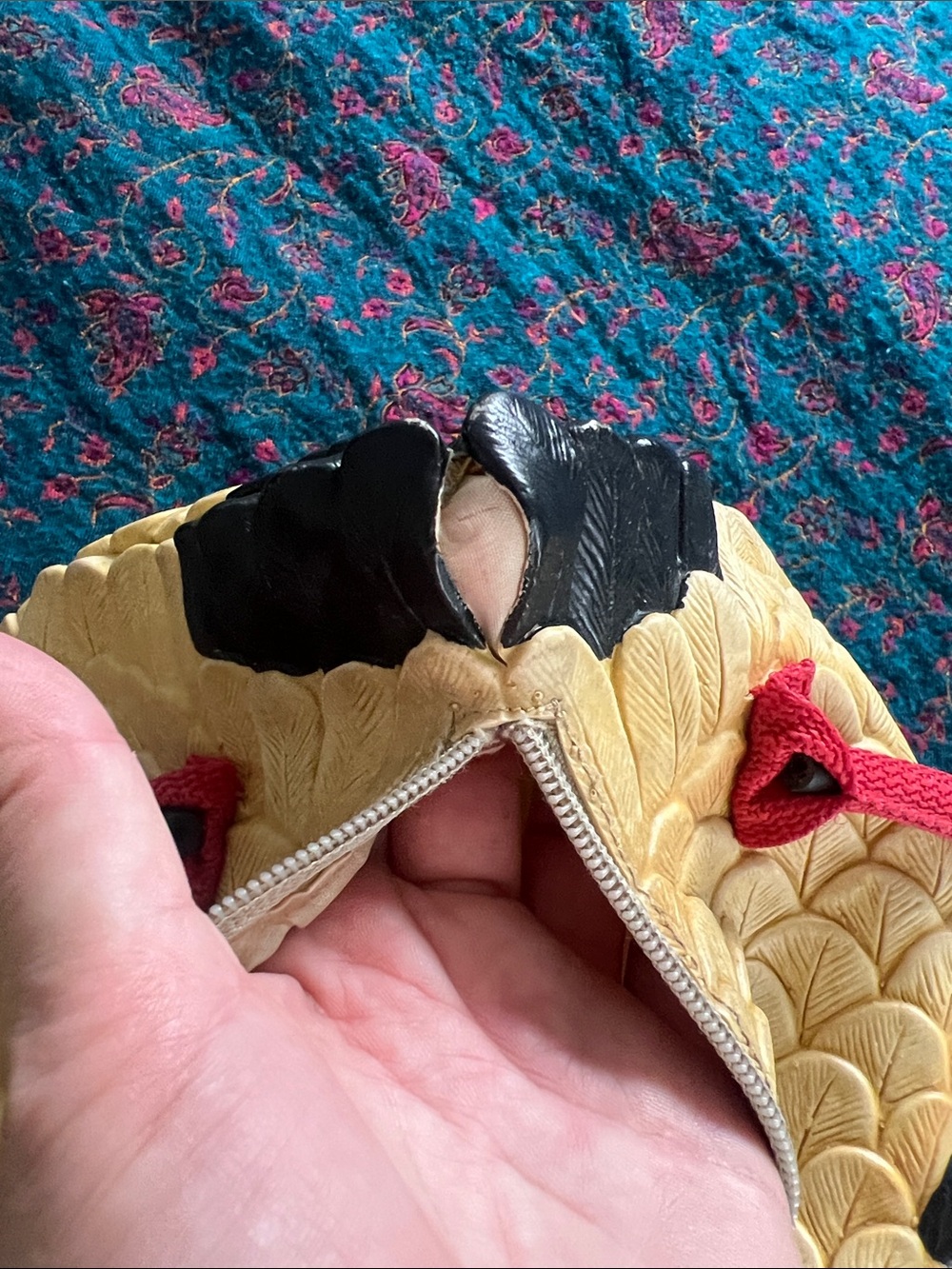 Chicken Purse - Picture 6 of 6